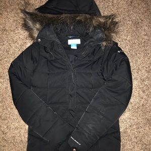 Columbia coat with fur trimmed hood